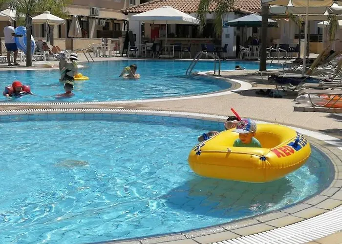 Apartment Kyklades Paralimni